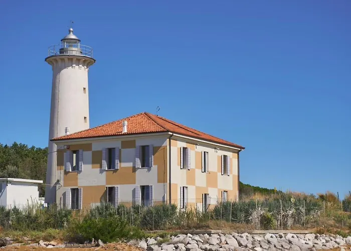 Flat With Terrace Overlooking The Pool Апартаменты